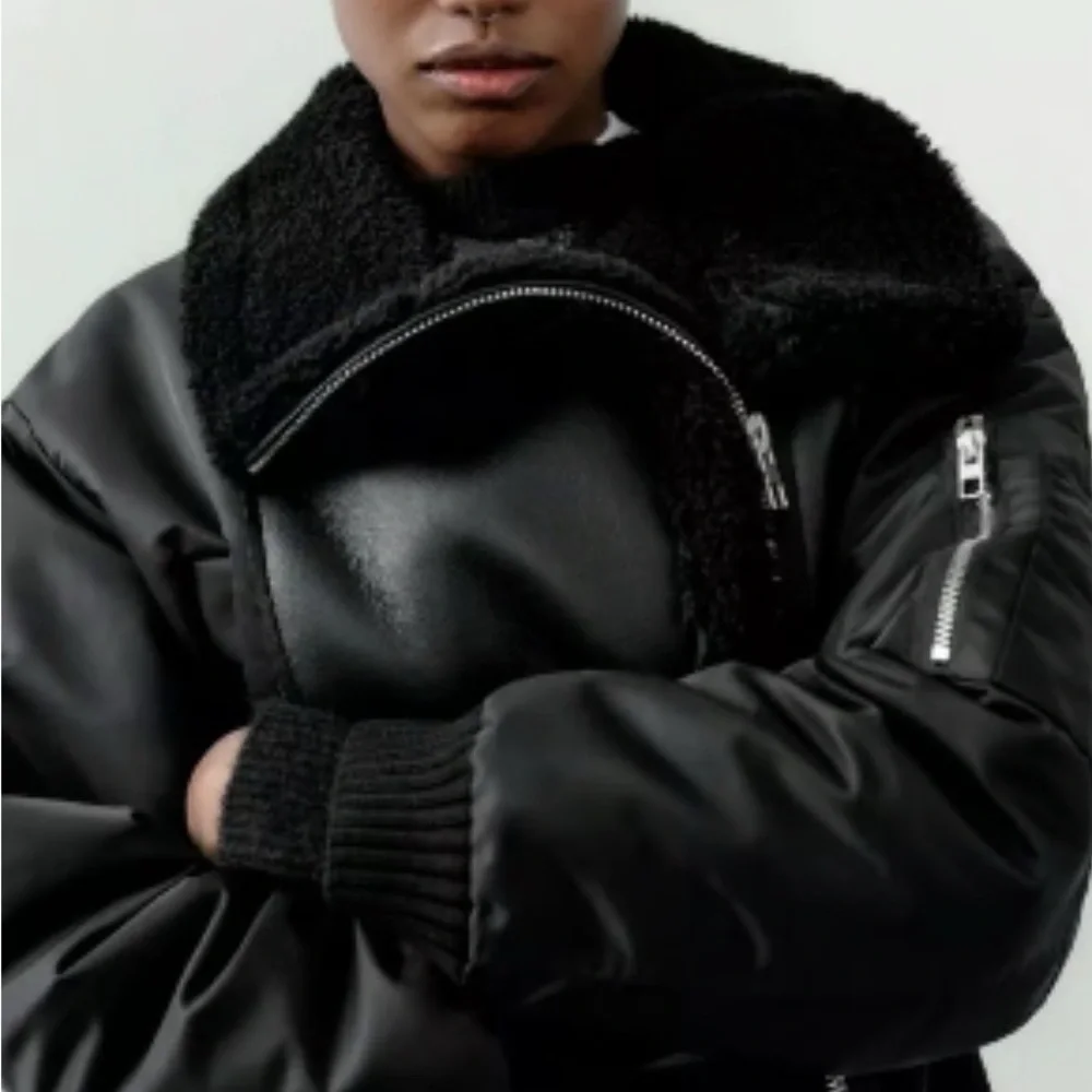 Zara Black Bomber Jacket with Shearling Detail - Picture 2 of 9